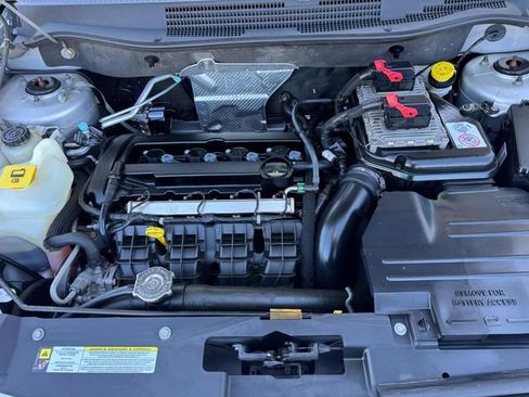 Used 2012 Dodge Caliber SXT FWD image 14