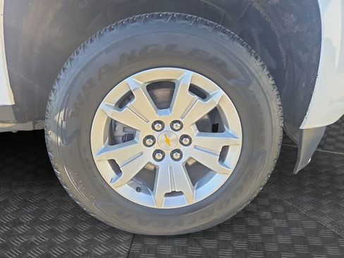Used 2022 Chevrolet Colorado LT w/ Fleet Safety Package image 37