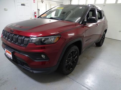 Certified 2022 Jeep Compass Latitude AWD/4WD image 16