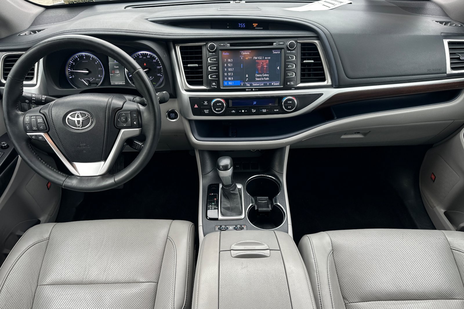 Used 2015 Toyota Highlander Limited FWD image 12
