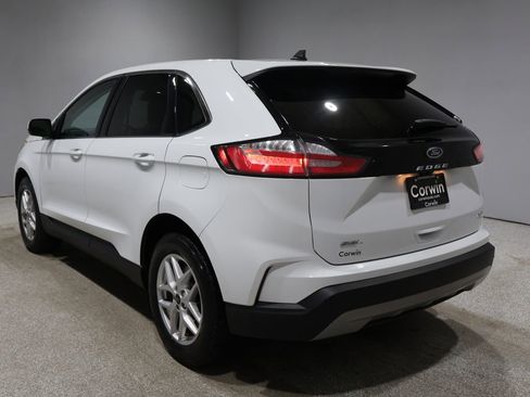 Used 2024 Ford Edge SEL image 5