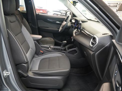 Certified 2024 Chevrolet TrailBlazer LT AWD/4WD image 16