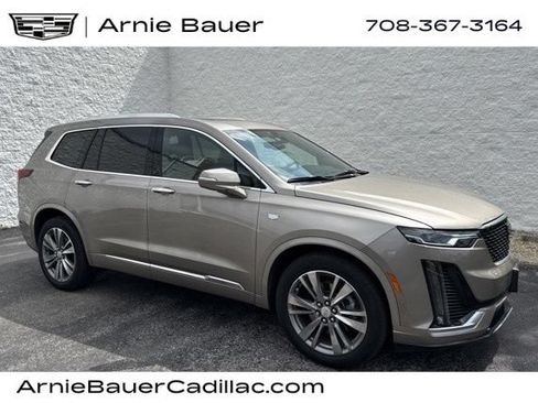 Used 2022 Cadillac XT6 Premium Luxury w/ Technology Package AWD/4WD image 1