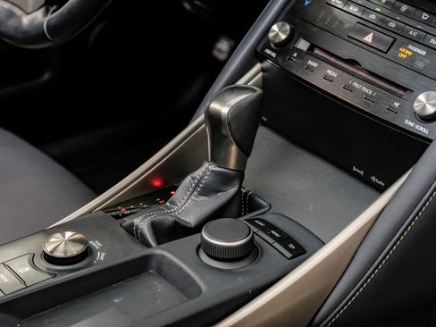 Used 2018 Lexus IS 300 300 image 25