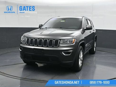 Used 2021 Jeep Grand Cherokee Laredo AWD/4WD image 6