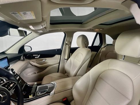 Used 2021 Mercedes-Benz GLC 300 4MATIC image 22