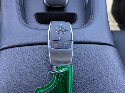 Used 2024 Mercedes-Benz GLE 350 4MATIC image 31