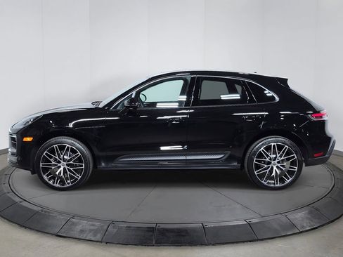 New 2026 Porsche Macan image 2