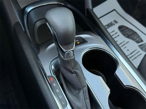 Used 2024 Chevrolet Malibu LT image 21