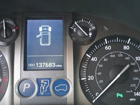 Used 2014 Lexus GX 460 AWD/4WD image 10