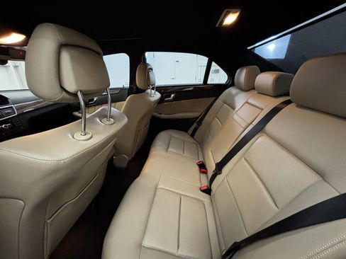 Used 2012 Mercedes-Benz E 350 4MATIC Sedan image 19