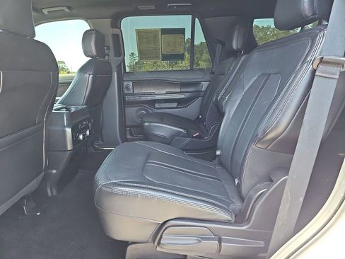 Used 2019 Ford Expedition Limited w/ Texas Edition Package RWD image 19