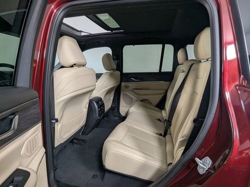 Used 2022 Jeep Grand Cherokee Limited 4xe w/ Luxury Tech Group II image 28