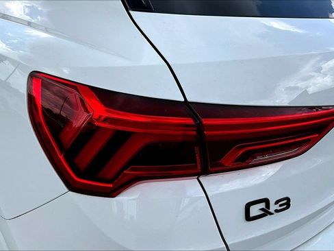 Used 2021 Audi Q3 2.0T Premium AWD/4WD image 23