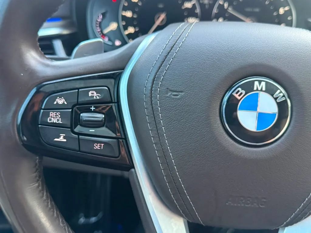 Used 2017 BMW 530i RWD image 31