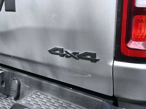 Used 2025 RAM 1500 Big Horn AWD/4WD image 16