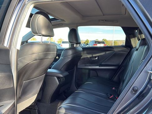 Used 2014 Toyota Venza XLE image 15