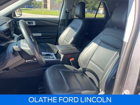 Certified 2024 Ford Explorer XLT w/ Equipment Group 202A AWD/4WD image 13