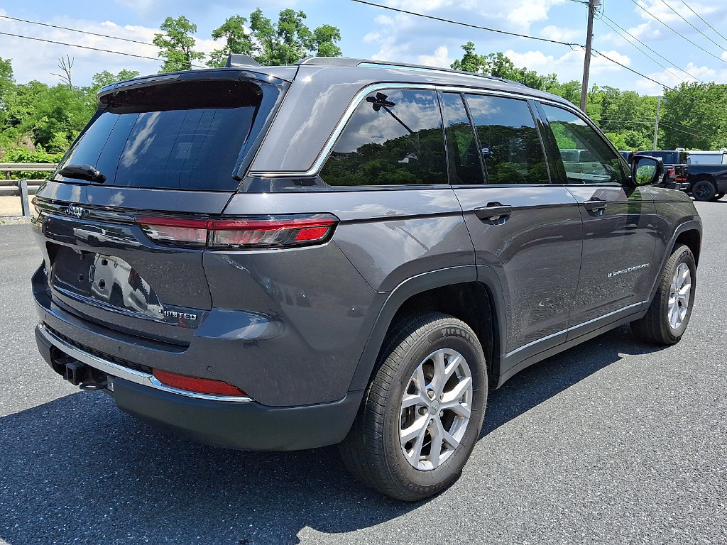 Used 2022 Jeep Grand Cherokee Limited AWD/4WD image 10