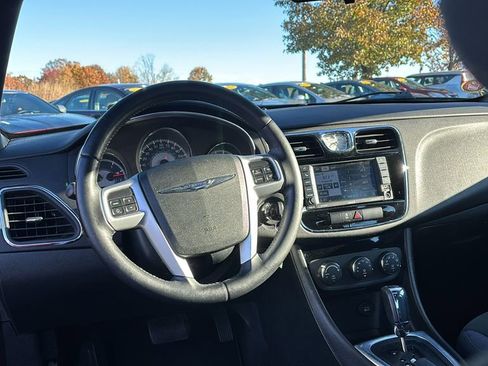 Used 2012 Chrysler 200 Touring image 13