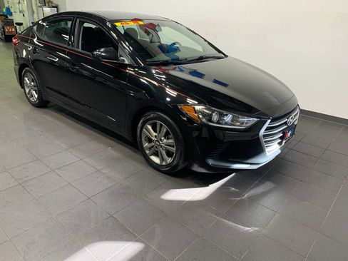 Used 2018 Hyundai Elantra SEL w/ Cargo Package image 2
