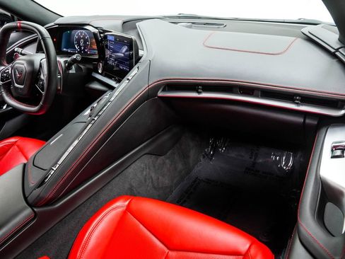 Used 2023 Chevrolet Corvette Stingray Coupe w/ 1LT RWD image 19