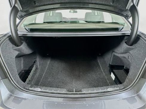 Used 2018 BMW 320i 320i w/ Convenience Package image 27