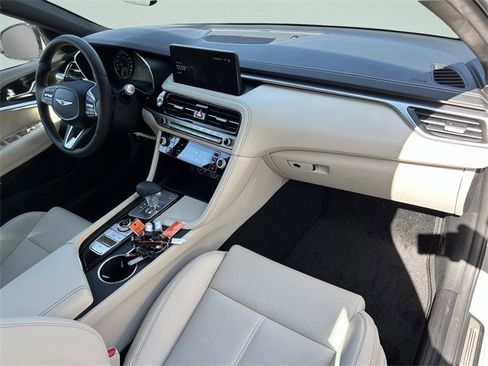 Used 2026 Genesis G70 2.5T image 17