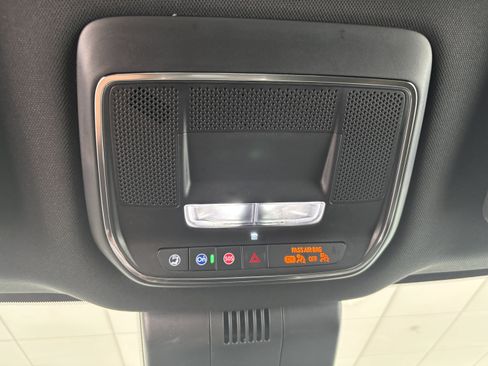 Used 2026 GMC Sierra EV Denali AWD/4WD image 17