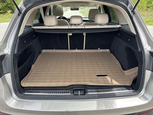 Used 2020 Mercedes-Benz GLC 300 4MATIC image 17