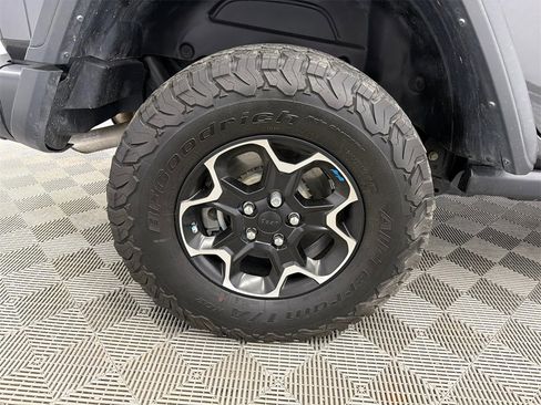 Used 2021 Jeep Wrangler Unlimited Rubicon 4xe w/ Steel Bumper Group image 18