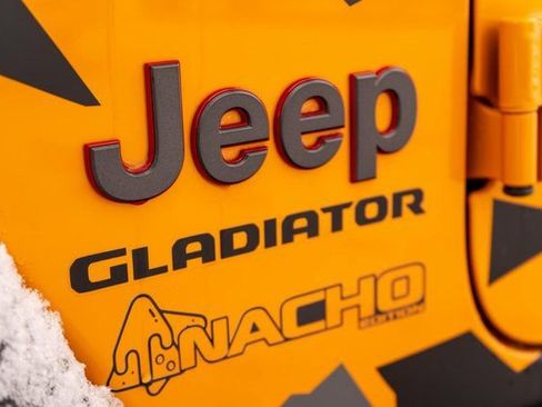 Used 2021 Jeep Gladiator Rubicon w/ Dual Top Group AWD/4WD image 10