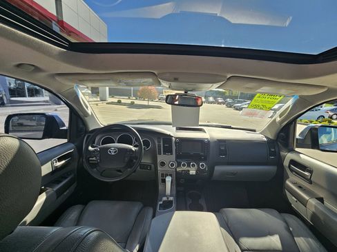 Used 2010 Toyota Sequoia Limited image 17