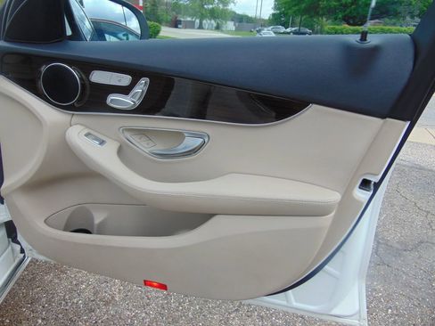 Used 2016 Mercedes-Benz C 300 4MATIC Sedan image 25
