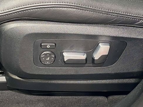 Used 2022 BMW X5 xDrive40i AWD/4WD image 18