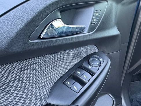 Used 2021 Chevrolet TrailBlazer LT w/ Convenience Package FWD image 5