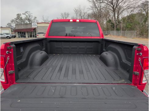 Used 2024 RAM 2500 Big Horn w/ Bed Utility Group image 36