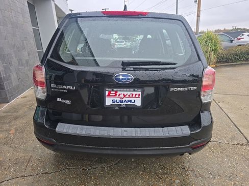 Used 2018 Subaru Forester 2.5i image 5