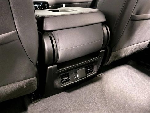 Used 2023 Chevrolet Silverado 1500 LT AWD/4WD image 27