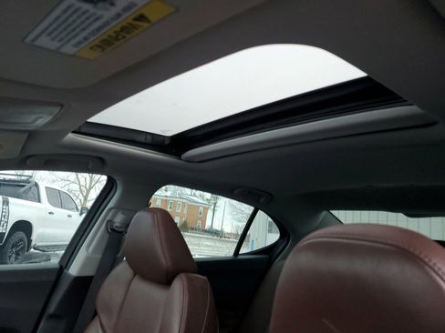 Used 2016 Acura TLX Tech image 13