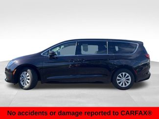 Used 2017 Chrysler Pacifica Touring w/ Tire & Wheel Group FWD video 2