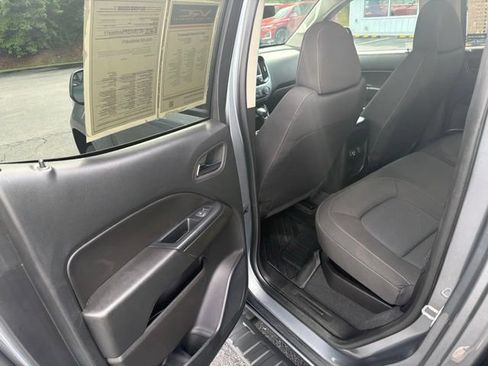 Used 2022 Chevrolet Colorado LT w/ LT Convenience Package AWD/4WD image 31