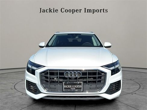 Used 2022 Audi Q8 Premium w/ Convenience Package image 8