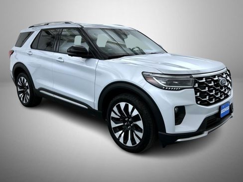 Used 2025 Ford Explorer Platinum w/ LUX Leather Package AWD/4WD image 3