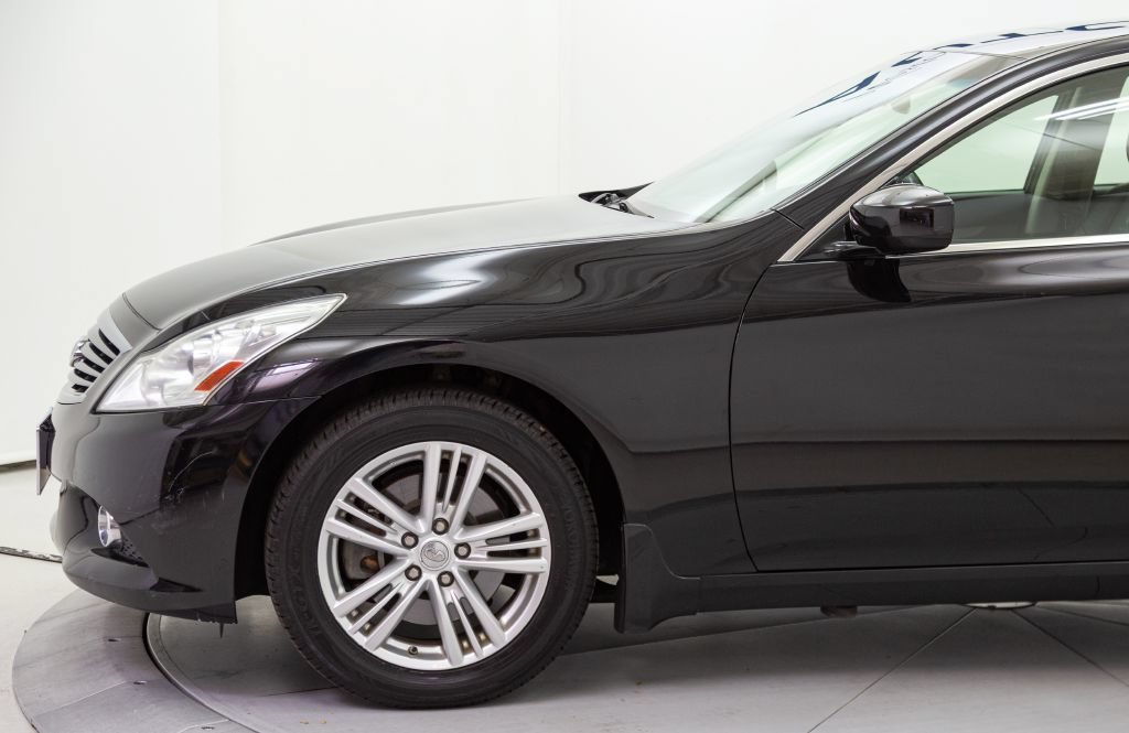 Used 2013 INFINITI G37 x Sedan w/ Premium Pkg AWD/4WD image 11