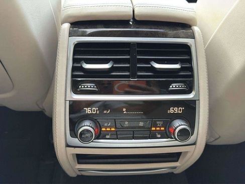 Used 2016 BMW 750i xDrive image 23