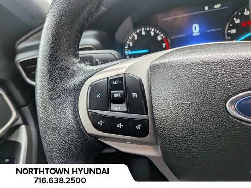 Used 2023 Ford Explorer XLT w/ Equipment Group 202A AWD/4WD image 26