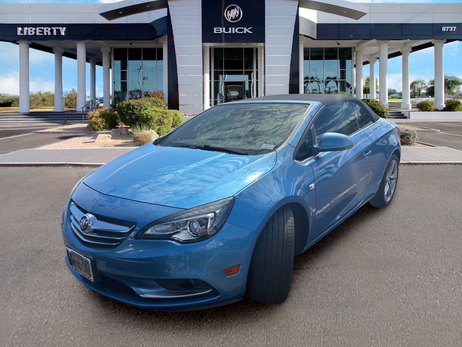Used 2017 Buick Cascada Sport Touring FWD image 4