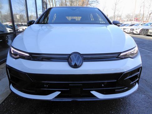 Used 2025 Volkswagen Golf R Black Edition DSG image 2