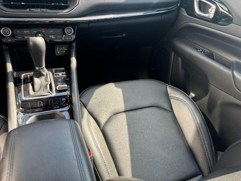 Used 2026 Jeep Compass Limited AWD/4WD image 19